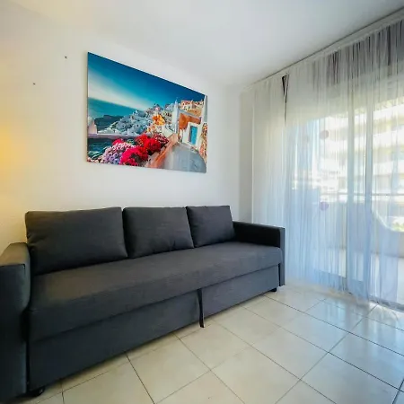 Apartment Carlo's Village, Relax Piscina Y A 5 Minutos De La Playa *